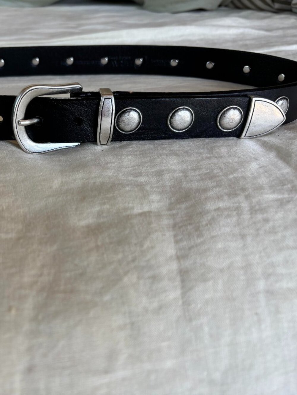 BEAUTIFUL BRAVE BLACK LEATHER AND SILVER STUD BELT - WORN ONLY TWICE
